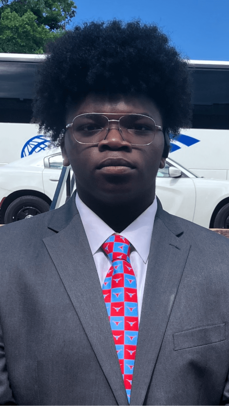 Mr. Johnathan Isom